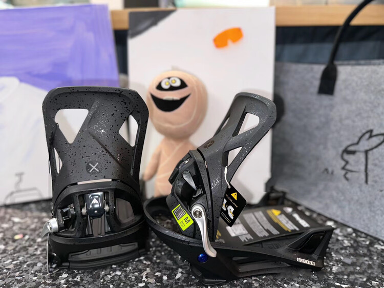 Новые крепления Burton step on фиксированные для мужчин и женщин, от начинающих до продвинутых, скейтборд с быстрым снятием, slip-on w26 step on x мужской размер l
Новые крепления Burton step on фиксированные для мужчин и женщин, от начинающих до продвинутых, скейтборд с быстрым снятием, slip-on w26 step on x мужской размер l