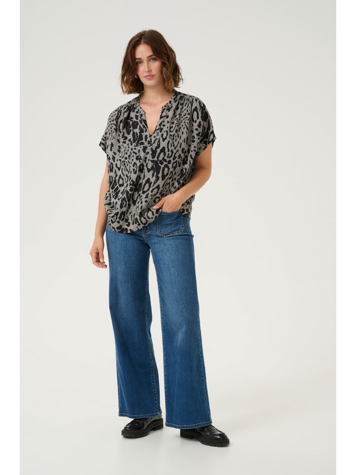 Блузка Kaffe, цвет moonstruck/black animal
Блузка Kaffe, цвет moonstruck/black animal