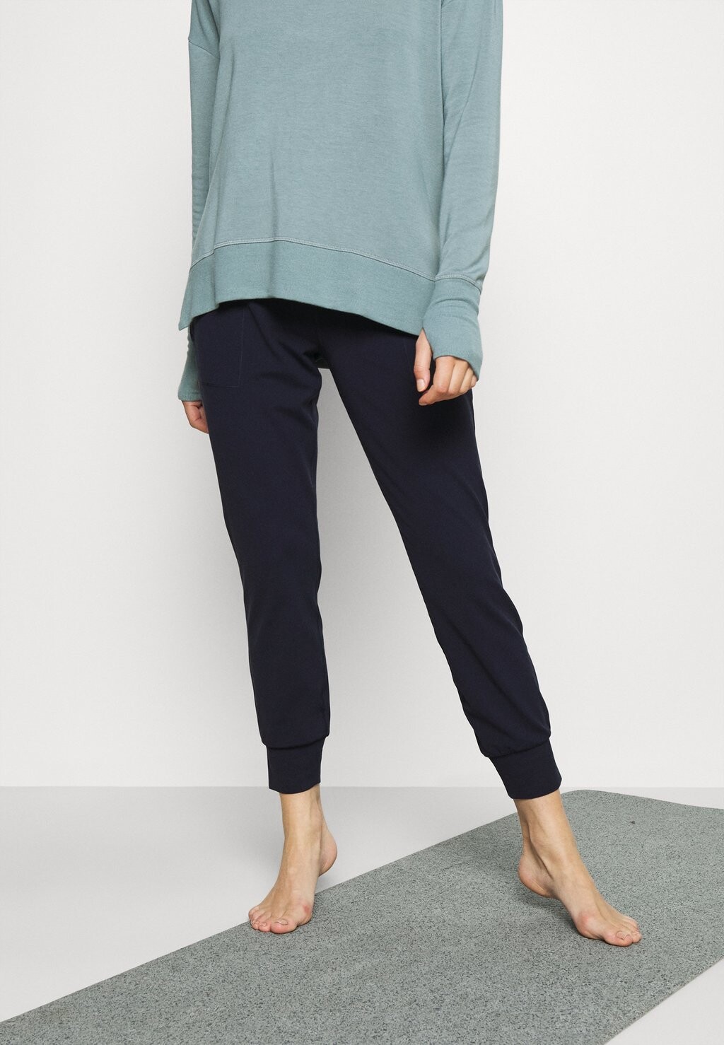 Спортивные брюки Athleta, Черный, Спортивные брюки Athleta
Спортивные брюки Athleta, Черный, Спортивные брюки Athleta