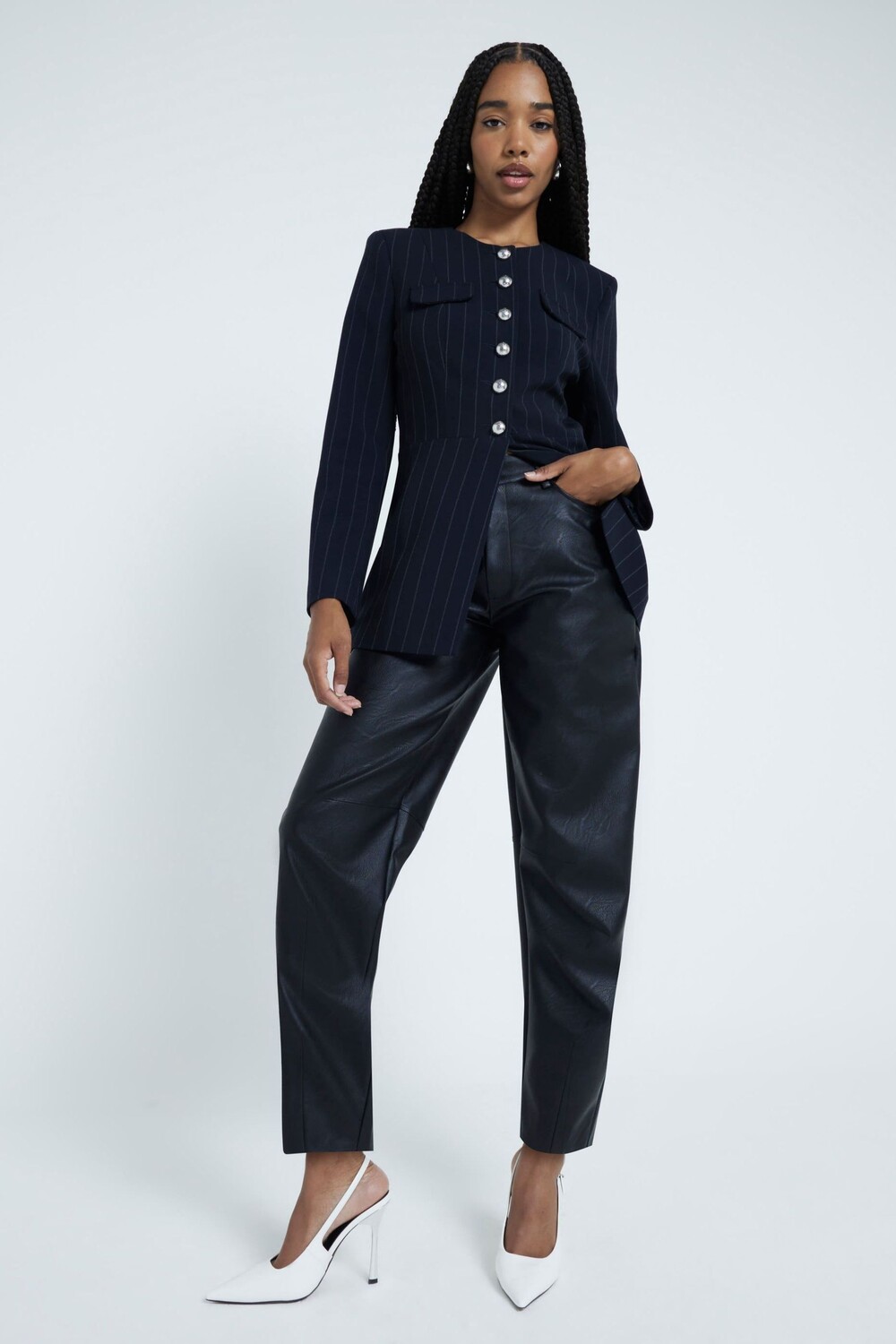 Брюки из искусственной кожи с завышенной талией River Island, черный
Брюки из искусственной кожи с завышенной талией River Island, черный