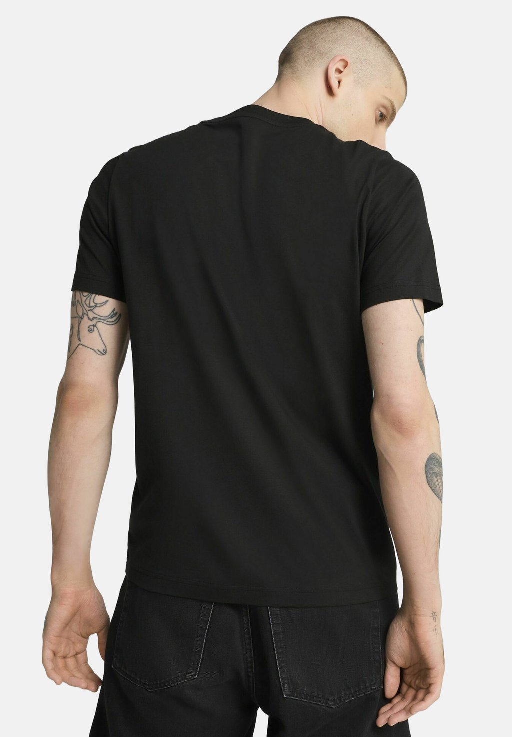 Футболка с принтом GRAPHIC Puma, черный 
Футболка с принтом GRAPHIC Puma, черный