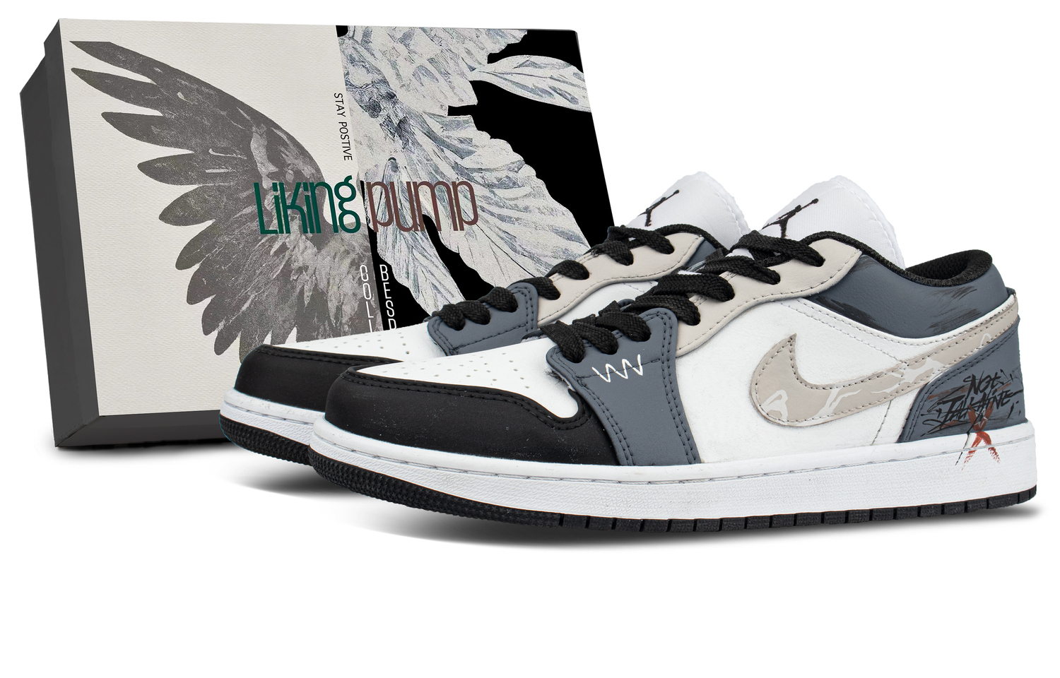 Jordan Air 1 Leather Coverage Low top Skateboard Shoes Unisex Ink Blue Black
Jordan Air 1 Leather Coverage Low top Skateboard Shoes Unisex Ink Blue Black