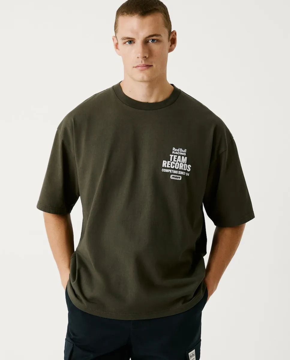 Мужская футболка с коротким рукавом и принтом на спине Pepe Jeans, темно-зеленый
Мужская футболка с коротким рукавом и принтом на спине Pepe Jeans, темно-зеленый