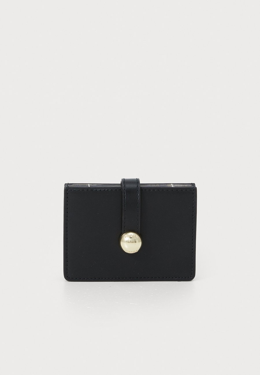 Кошелек Furla SFERA CARD CASE, Nero/Panna/Black
Кошелек Furla SFERA CARD CASE, Nero/Panna/Black