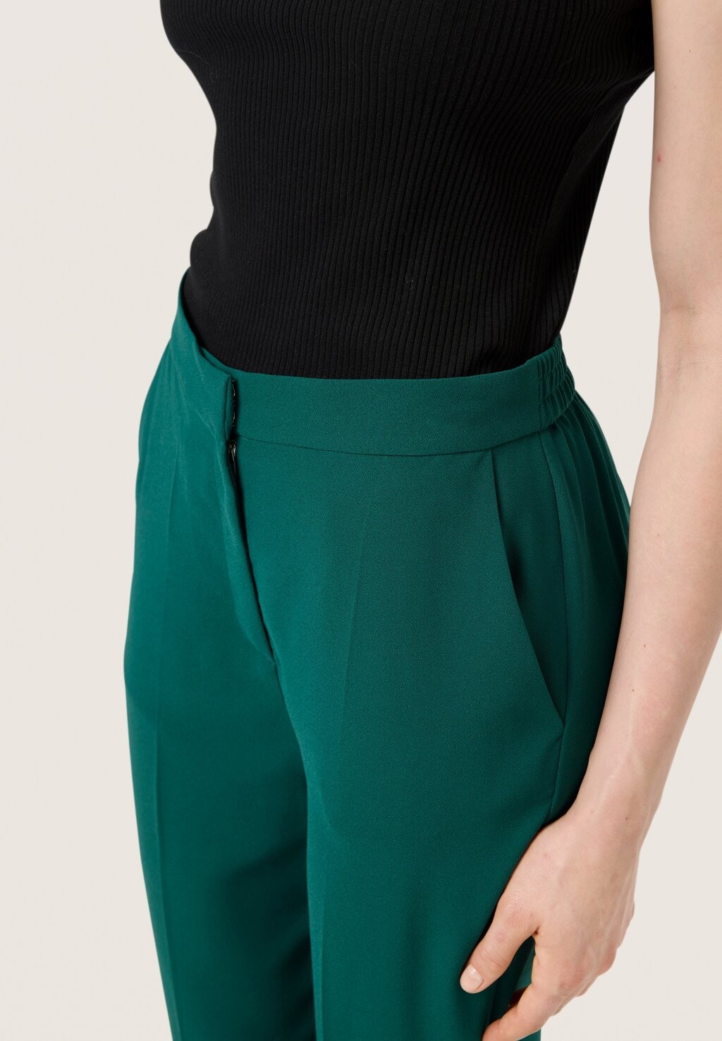 Брюки SHIRLEY Soaked in Luxury, зеленый
Брюки SHIRLEY Soaked in Luxury, зеленый