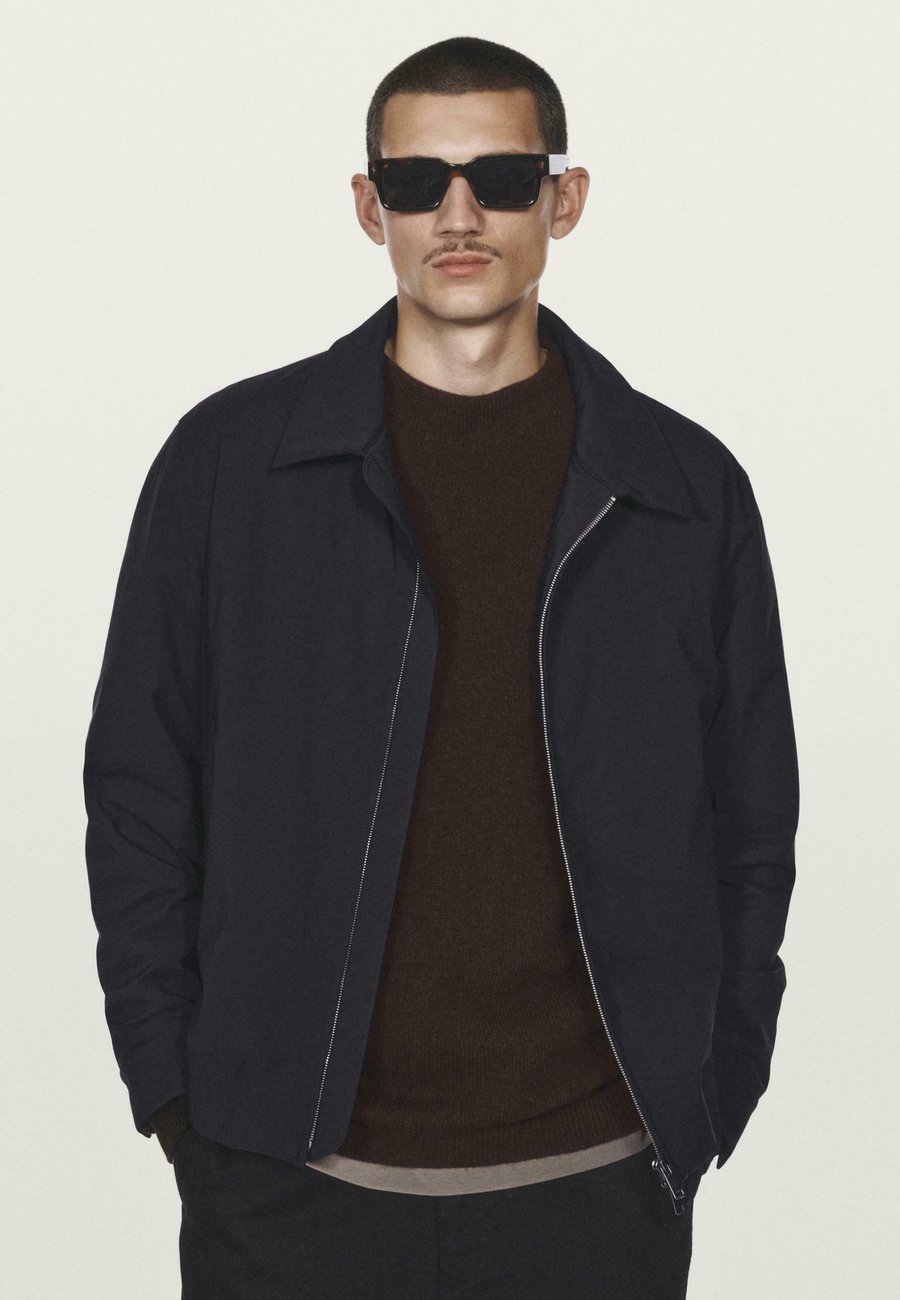 Куртка Massimo Dutti Summer jacket, Black
Куртка Massimo Dutti Summer jacket, Black