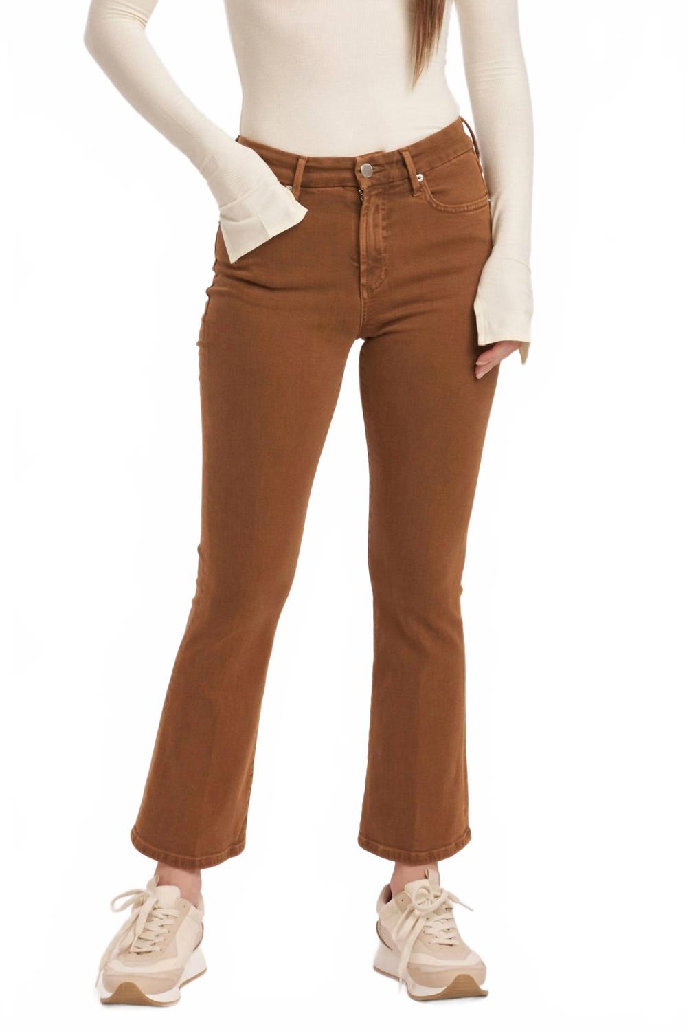 Джинсы Jeanne Flare цвета жженой сиены расклешенные DEAR JOHN DENIM, Burnt Sienna 
Джинсы Jeanne Flare цвета жженой сиены расклешенные DEAR JOHN DENIM, Burnt Sienna