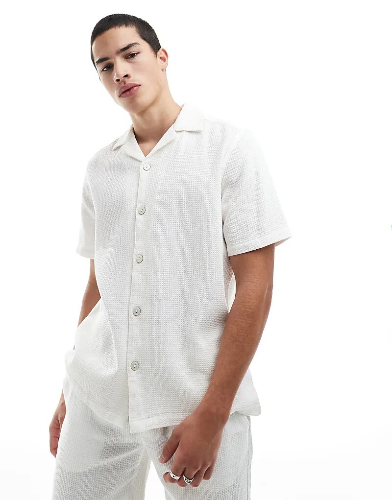 ONLY & SONS Свободная вафельная рубашка цвета экрю
ONLY & SONS Свободная вафельная рубашка цвета экрю