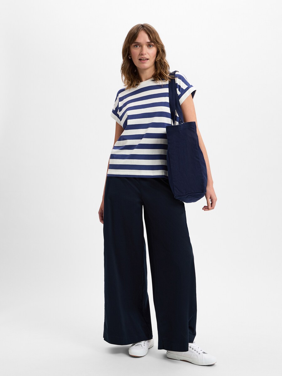 Брюки свободного кроя Marie Lund, marine blue
Брюки свободного кроя Marie Lund, marine blue