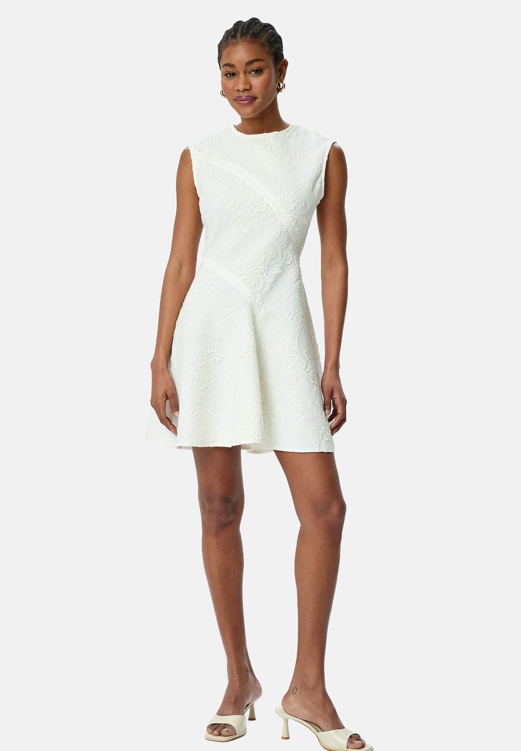 Коктейльное/вечернее платье FLARED MINI Koton, кремовый
Коктейльное/вечернее платье FLARED MINI Koton, кремовый