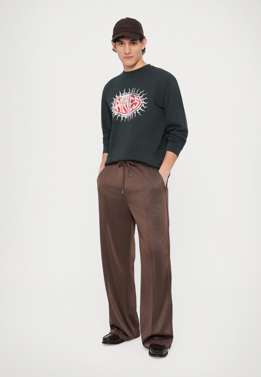 Топ Aries FADED GRUNGE TEE UNISEX, Black
Топ Aries FADED GRUNGE TEE UNISEX, Black