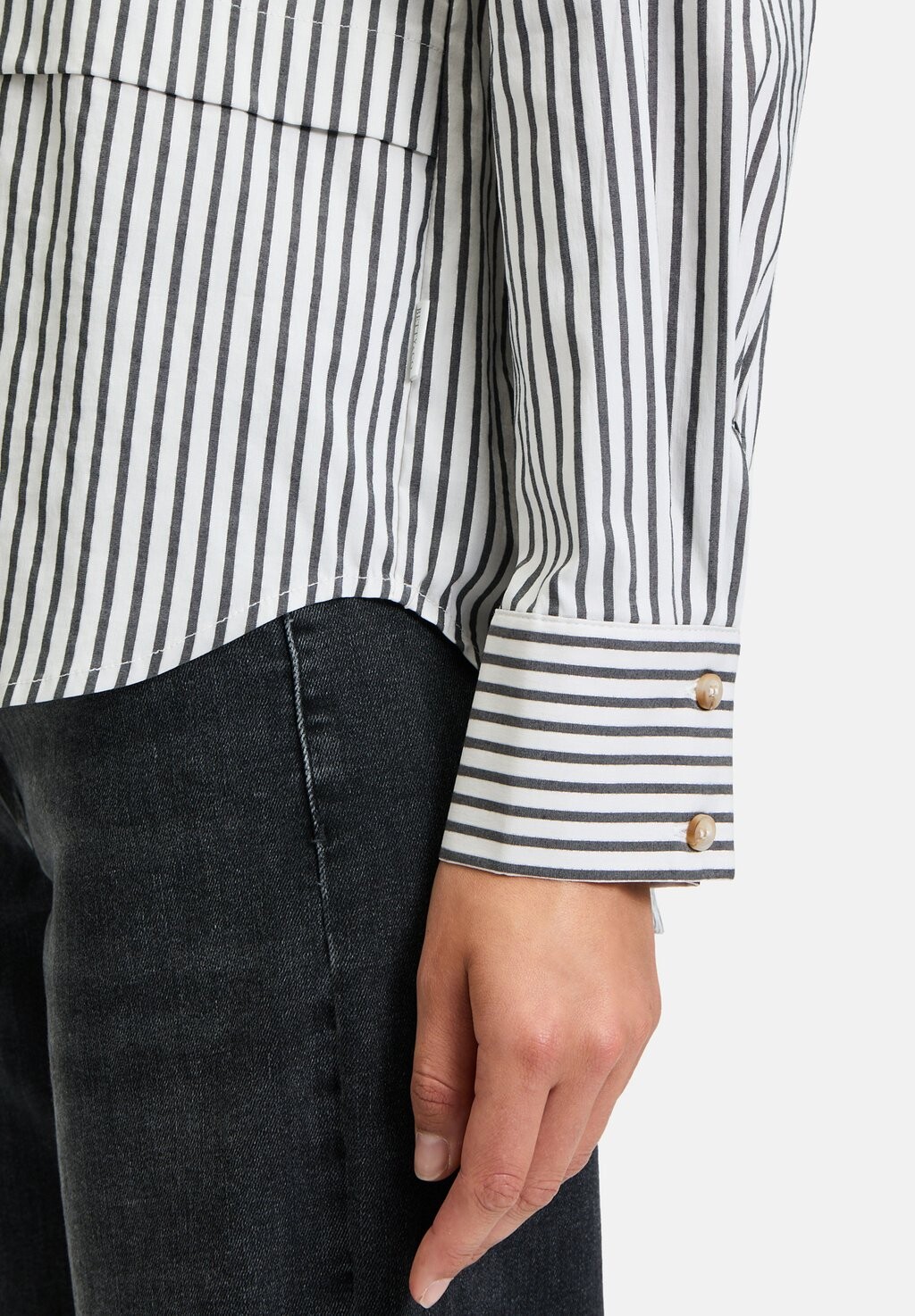 Блузка на пуговицах Betty & Co, белый
Блузка на пуговицах Betty & Co, белый