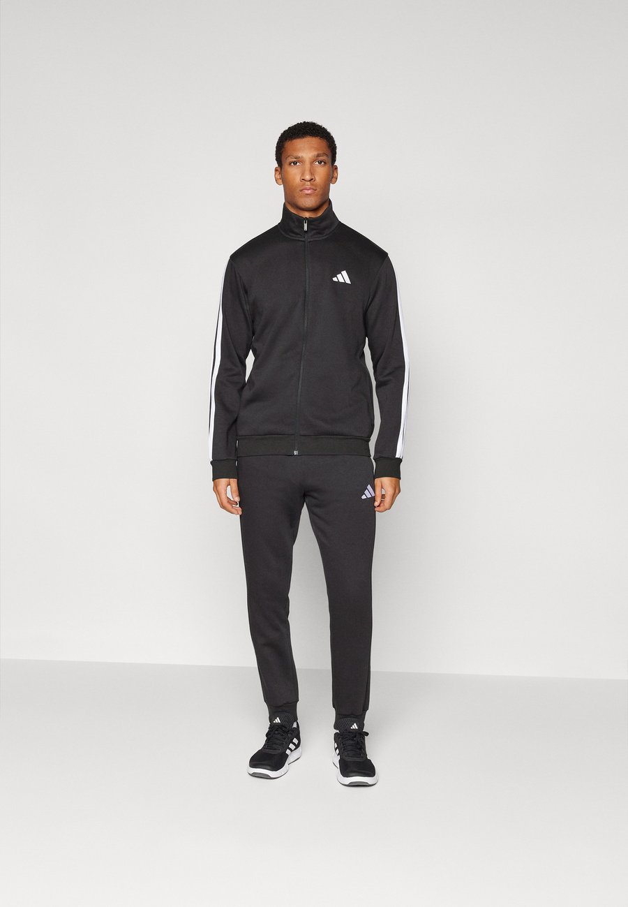 Спортивный костюм Adidas Sportswear SET, Black
Спортивный костюм Adidas Sportswear SET, Black