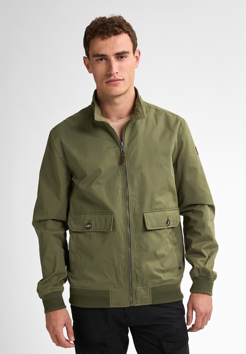 Куртка-бомбер FLORIDA Petrol Industries, темно-зеленый
Куртка-бомбер FLORIDA Petrol Industries, темно-зеленый