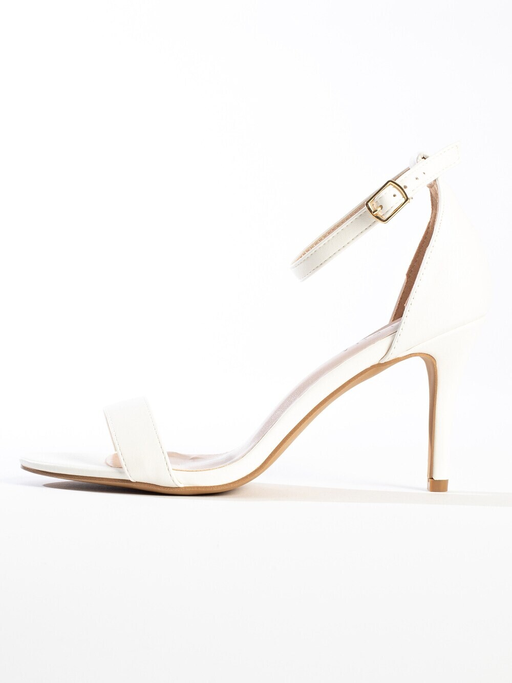 Сандалии с ремешками Celena Celia, белый
Сандалии с ремешками Celena Celia, белый