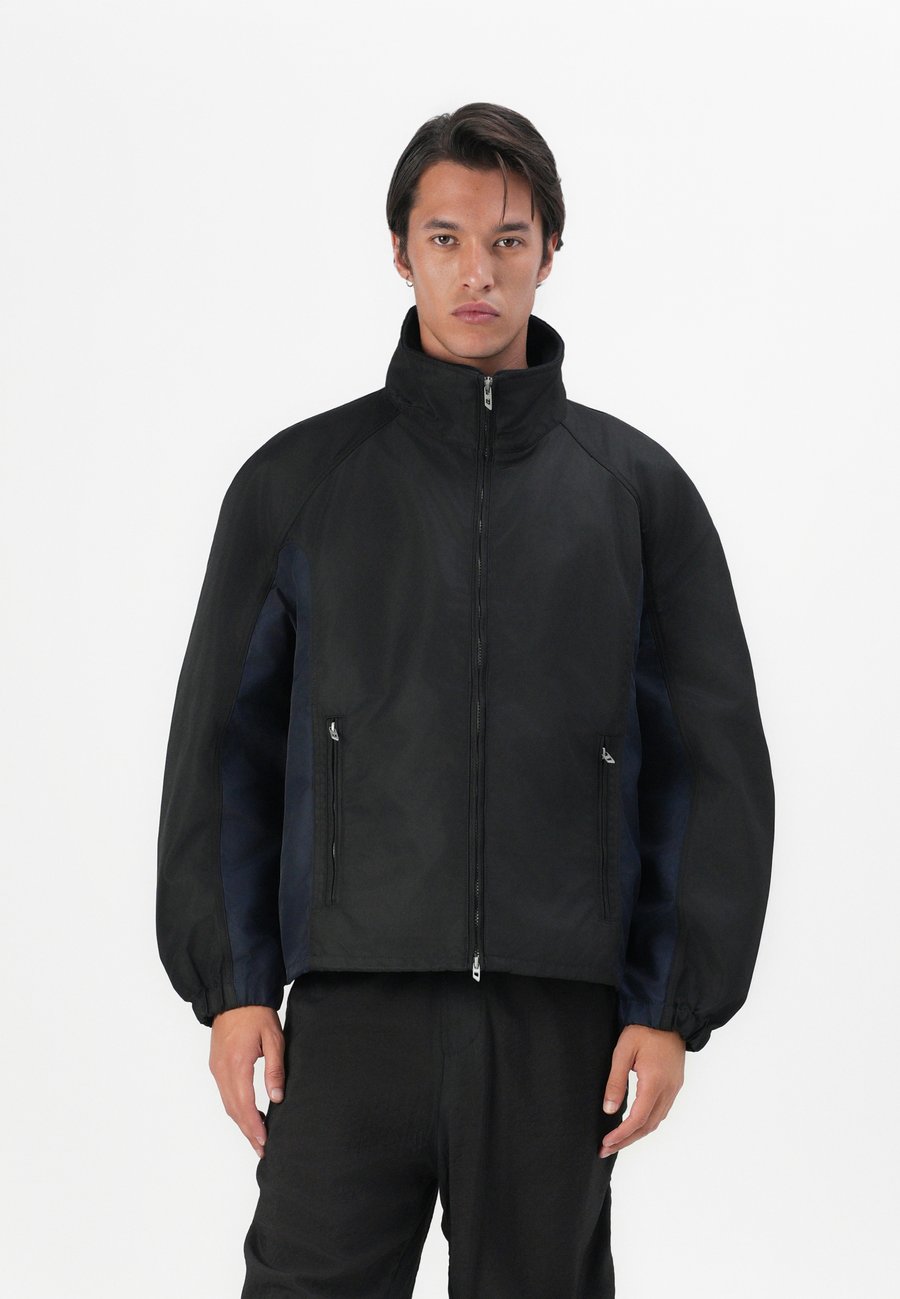 Куртка Diesel J-KAYE, Black
Куртка Diesel J-KAYE, Black