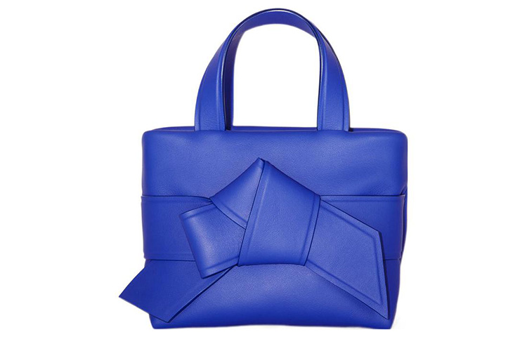 Сумка-тоут Musubi из кожи коровы, шоппер, сумка через плечо, кроссбоди, дамская сумка экстра мини синий Acne Studios
Сумка-тоут Musubi из кожи коровы, шоппер, сумка через плечо, кроссбоди, дамская сумка экстра мини синий Acne Studios