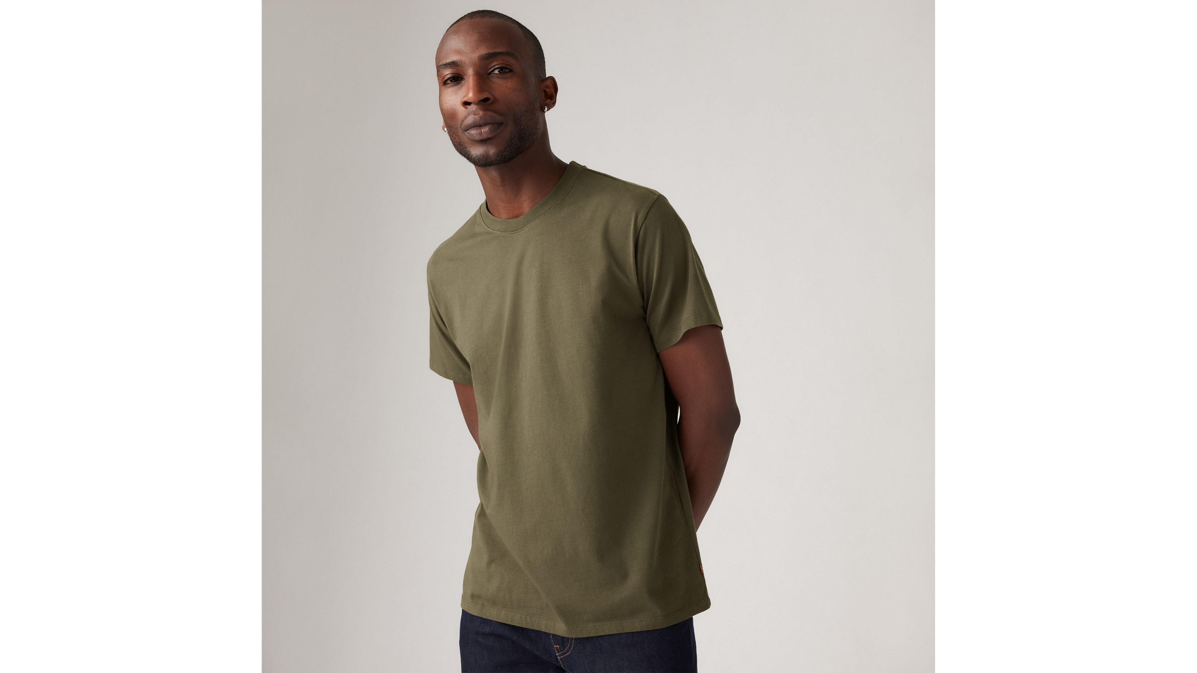 Футболка Essential Levi's, Moss Olive - Green
Футболка Essential Levi's, Moss Olive - Green