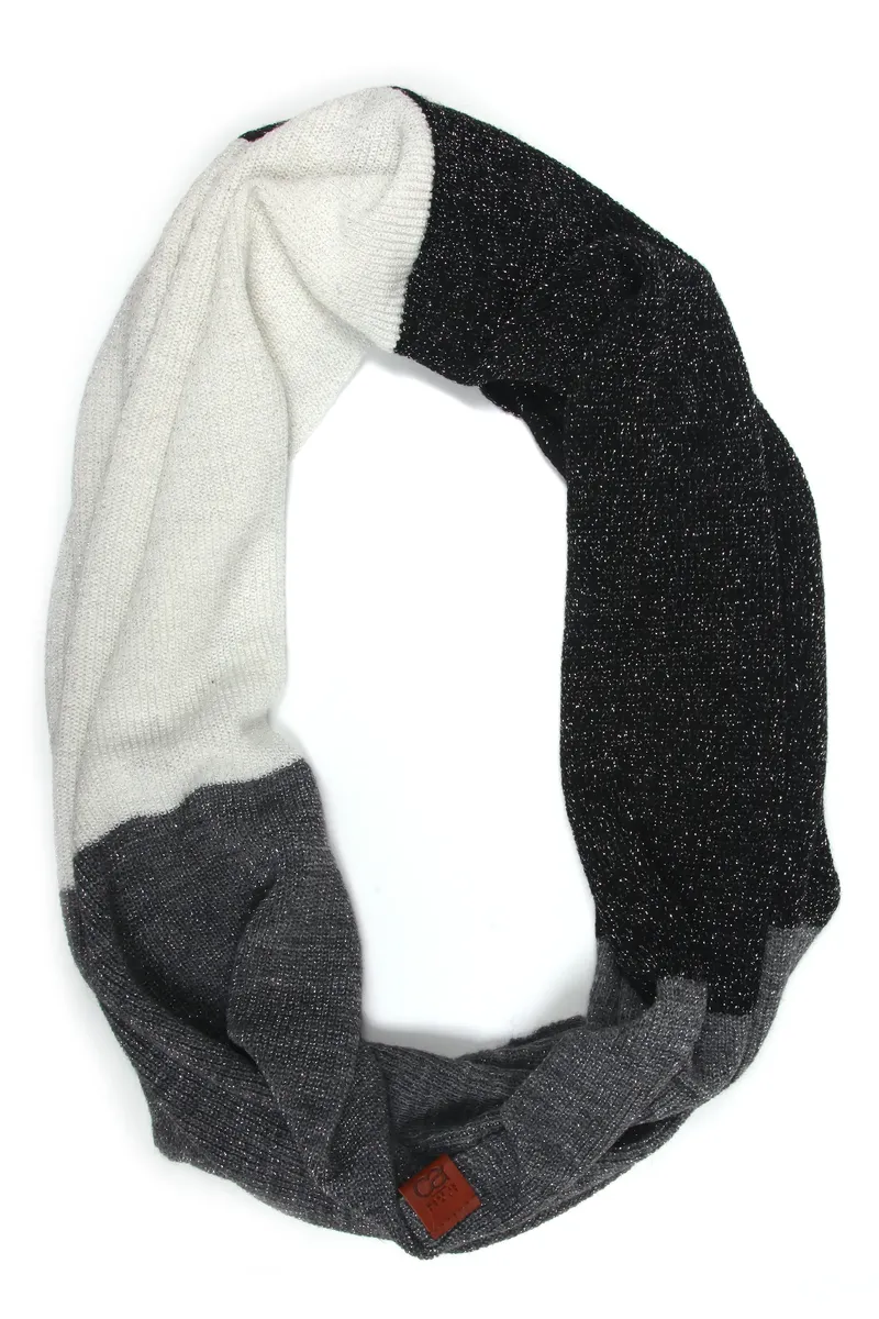 COLLEZIONE ALESSANDRO Петля "Bianca" из блестящей пряжи, черный
COLLEZIONE ALESSANDRO Петля "Bianca" из блестящей пряжи, черный