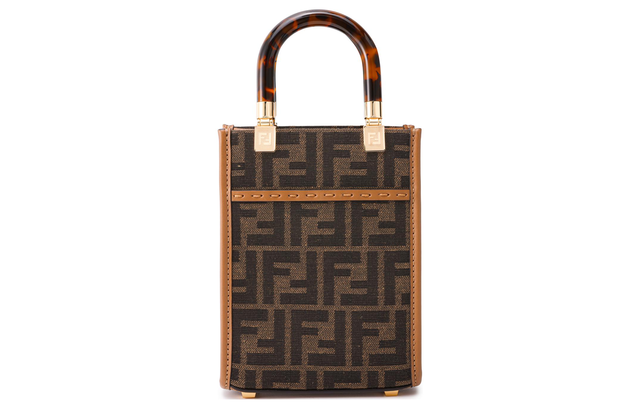 Сумки Sunshine Fendi, basic set (bag+dust bag)
Сумки Sunshine Fendi, basic set (bag+dust bag)