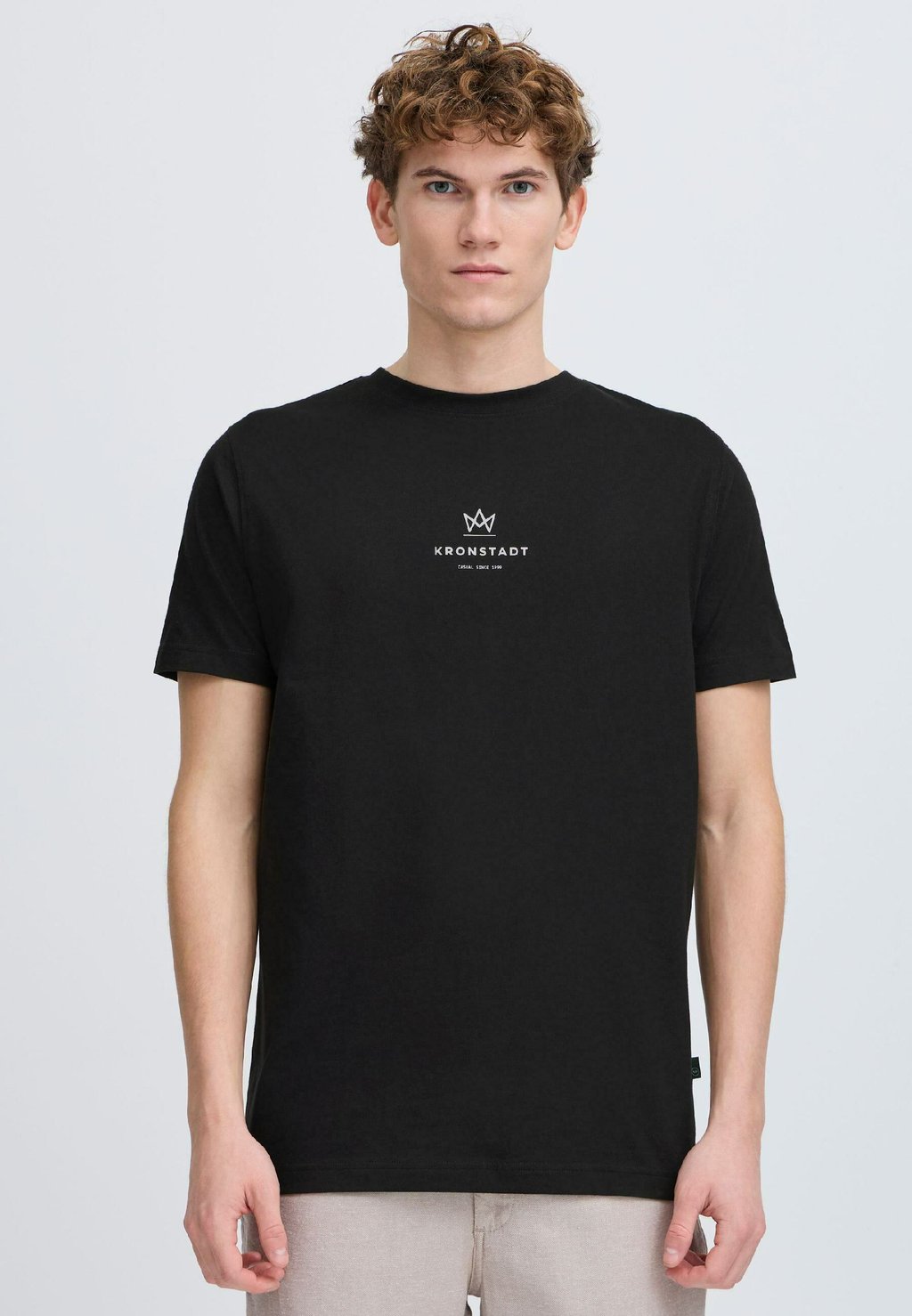 Футболка с принтом KSMCCARTO Kronstadt, черный
Футболка с принтом KSMCCARTO Kronstadt, черный