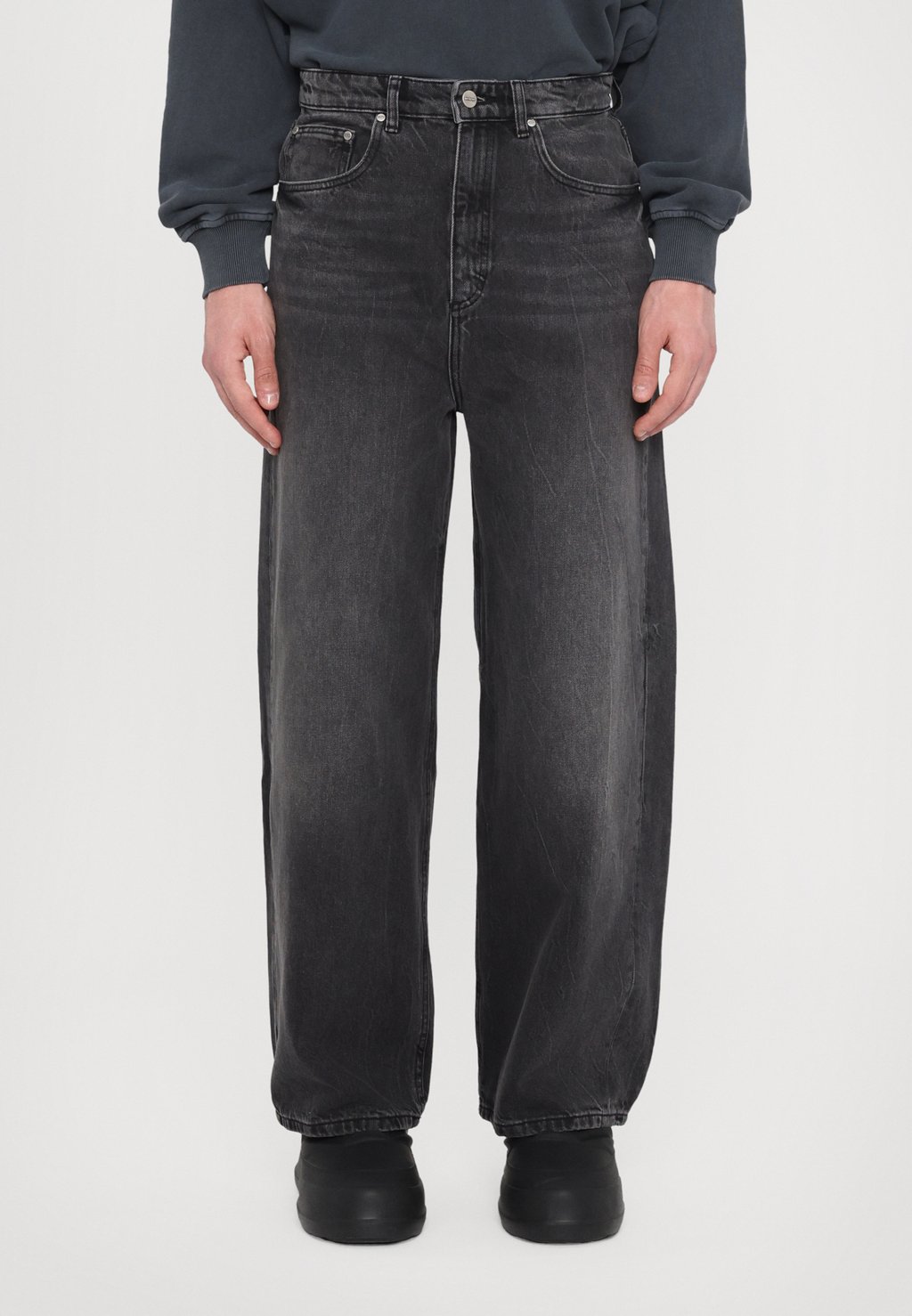 Джинсы свободного кроя Han Kjøbenhavn, черный
Джинсы свободного кроя Han Kjøbenhavn, черный