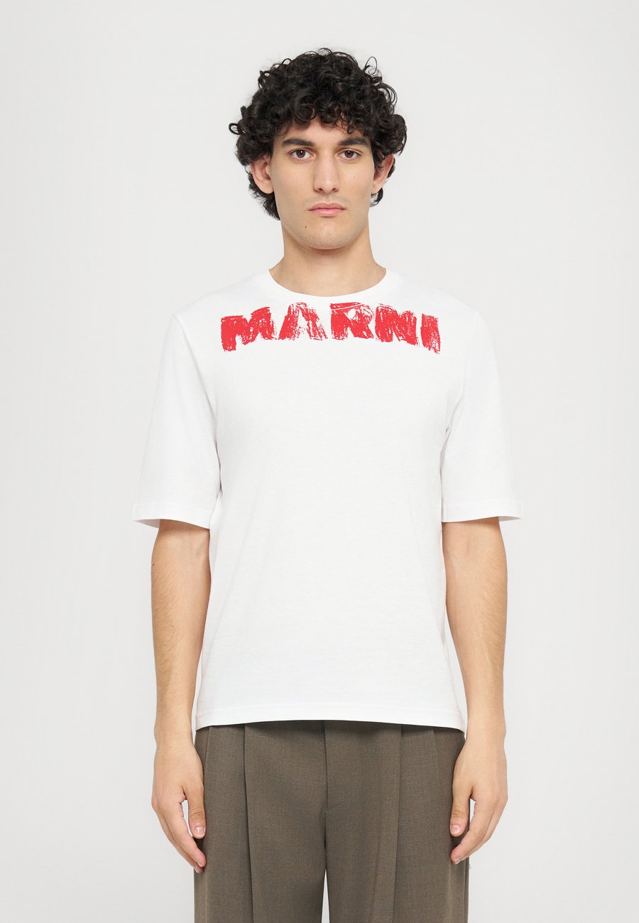 Футболка Marni Print T-shirt, White, Белый, Футболка Marni Print T-shirt, White
Футболка Marni Print T-shirt, White, Белый, Футболка Marni Print T-shirt, White