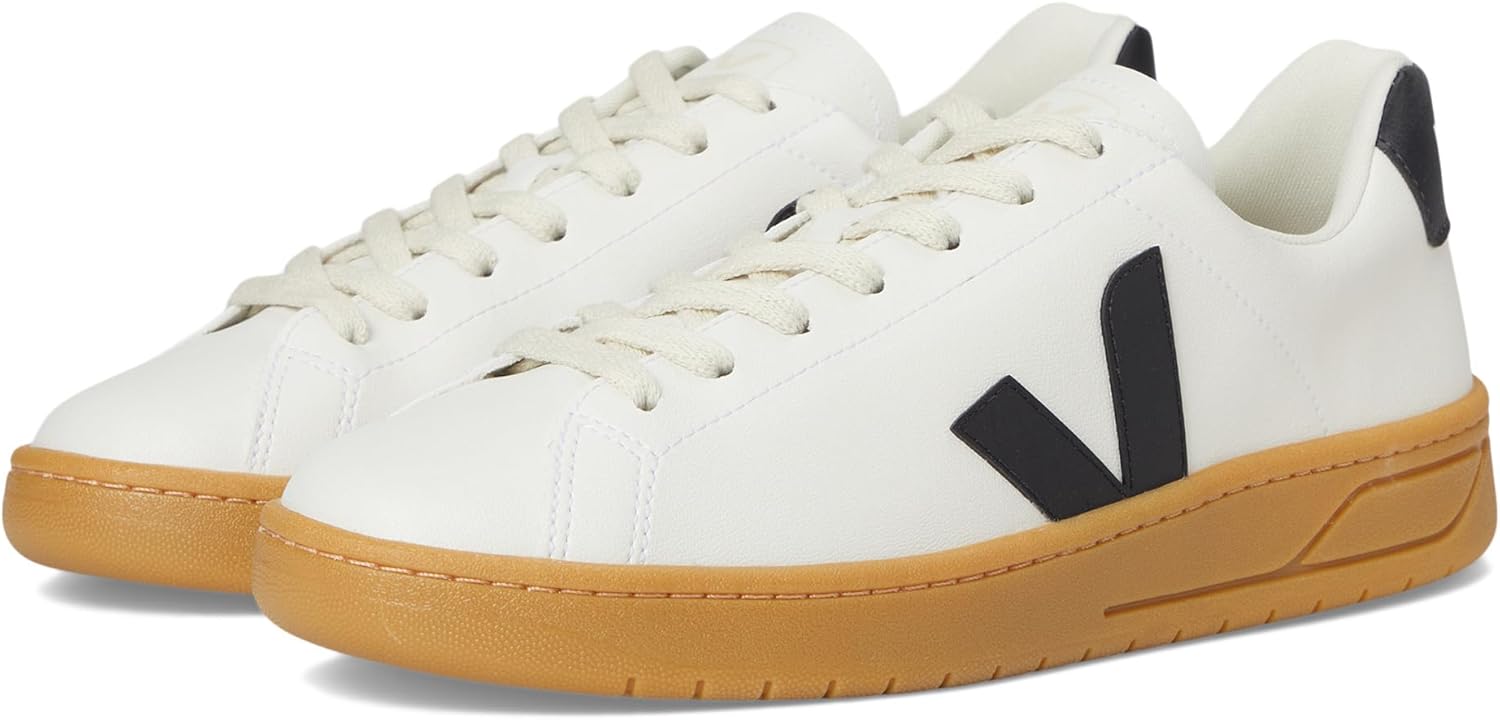 Кроссовки Veja Mens Urca, белый/черный
Кроссовки Veja Mens Urca, белый/черный