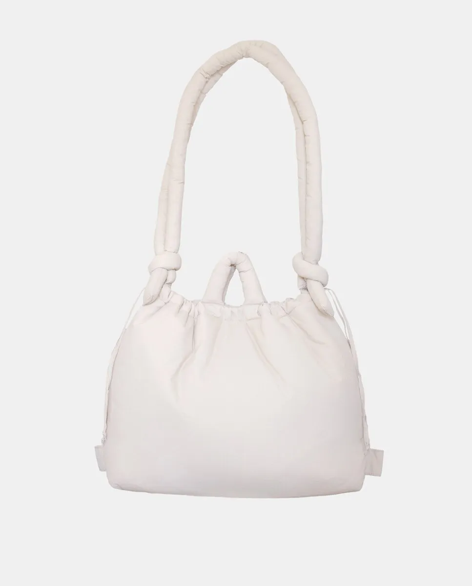 Большая сумка через плечо модели Ona от Ölend, цвет Crudo
Большая сумка через плечо модели Ona от Ölend, цвет Crudo