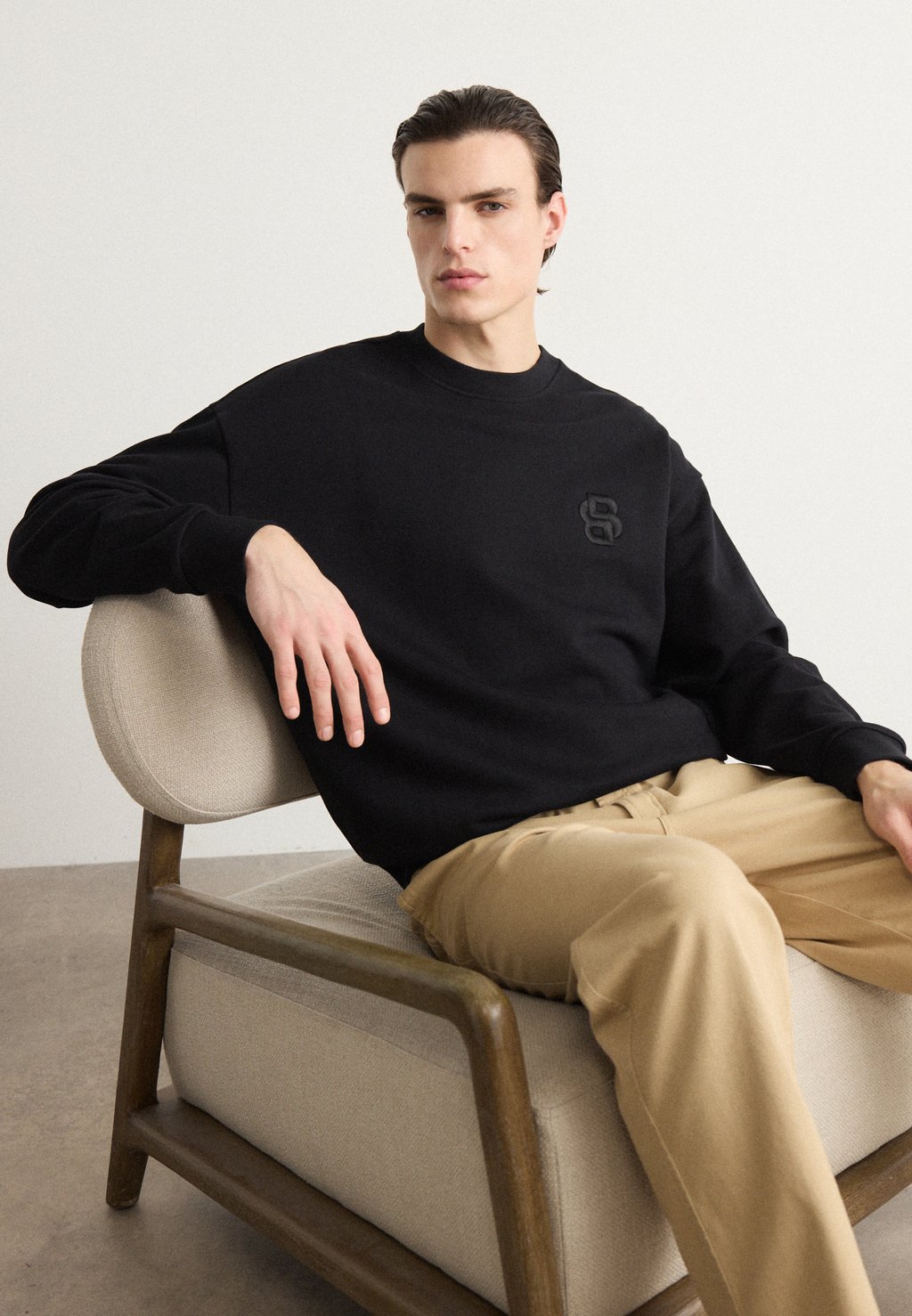 Толстовка SOLERI BOSS, черный
Толстовка SOLERI BOSS, черный