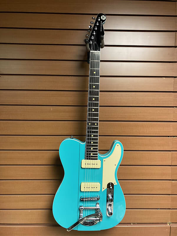 Электрогитара Reverend Greg Koch Gristle 90 in Tosa Turquoise
Электрогитара Reverend Greg Koch Gristle 90 in Tosa Turquoise
