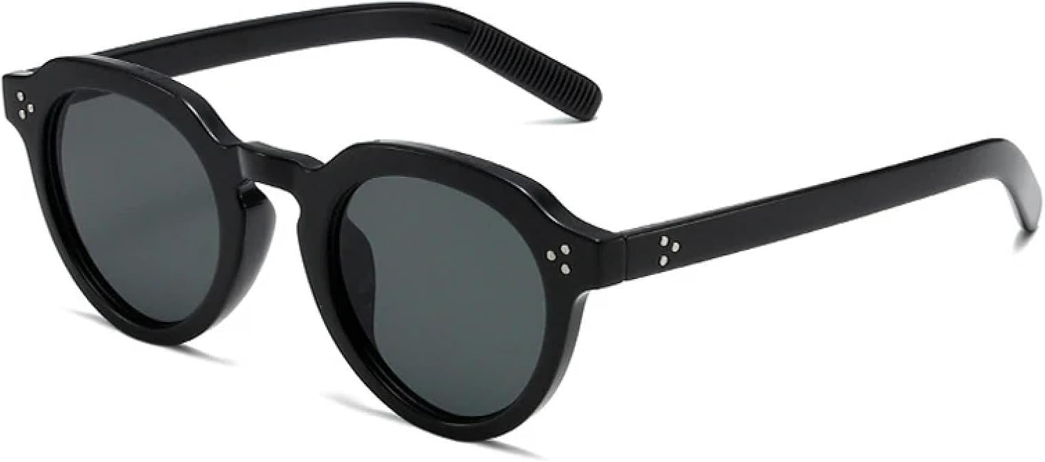 Овальные солнцезащитные очки для женщин, модные, прозрачные, конфетных оттенков, защита от УФ-излучения UV400, ретро, с заклепками, для мужчин, в стиле панк VFDHN, Black Grey
Овальные солнцезащитные очки для женщин, модные, прозрачные, конфетных оттенков, защита от УФ-излучения UV400, ретро, с заклепками, для мужчин, в стиле панк VFDHN, Black Grey