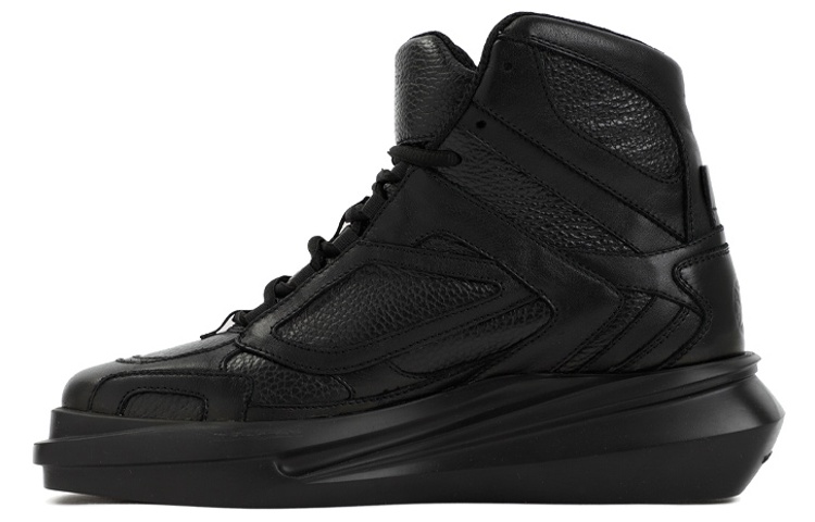 Кроссовки на шнуровке с высоким берцем 1017 ALYX 9SM
Кроссовки на шнуровке с высоким берцем 1017 ALYX 9SM