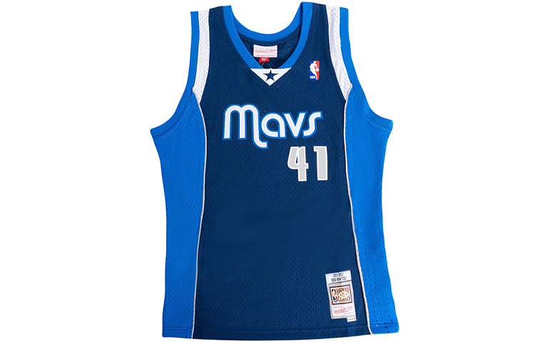 Майка баскетбольная Mitchell & Ness Dirk Nowitzki Dallas Mavericks 2011 12 Swingman Mitchell Ness, королевский синий
Майка баскетбольная Mitchell & Ness Dirk Nowitzki Dallas Mavericks 2011 12 Swingman Mitchell Ness, королевский синий