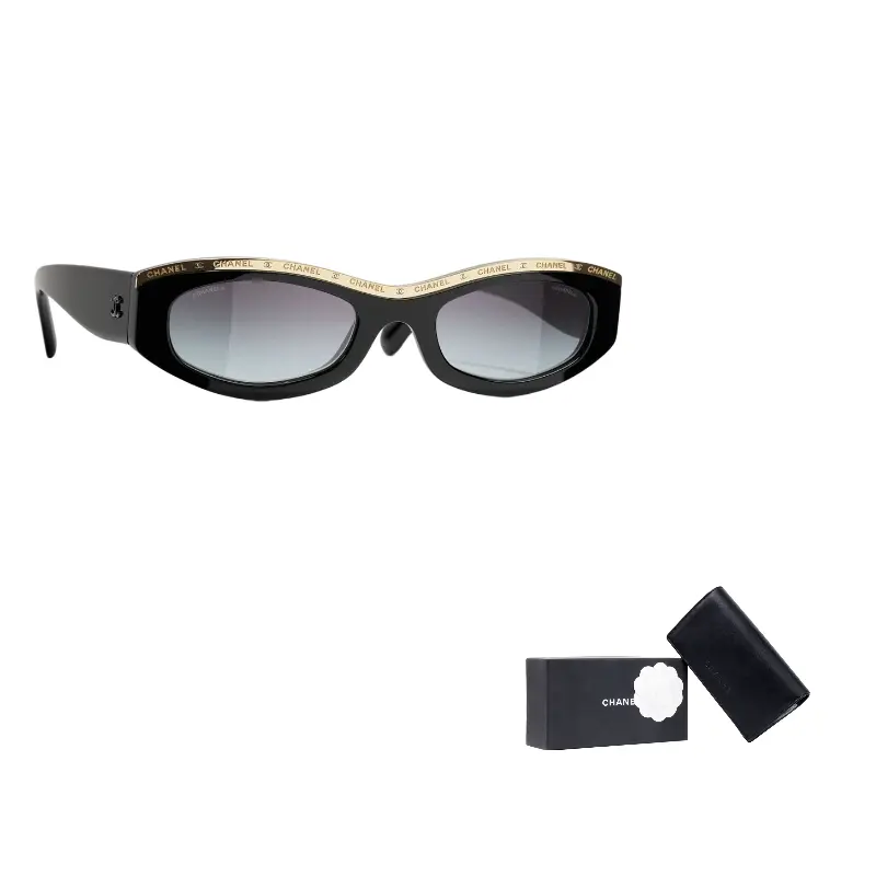 CHANEL Солнцезащитные очки с пластиковой оправой неправильной формы унисекс, Black
CHANEL Солнцезащитные очки с пластиковой оправой неправильной формы унисекс, Black