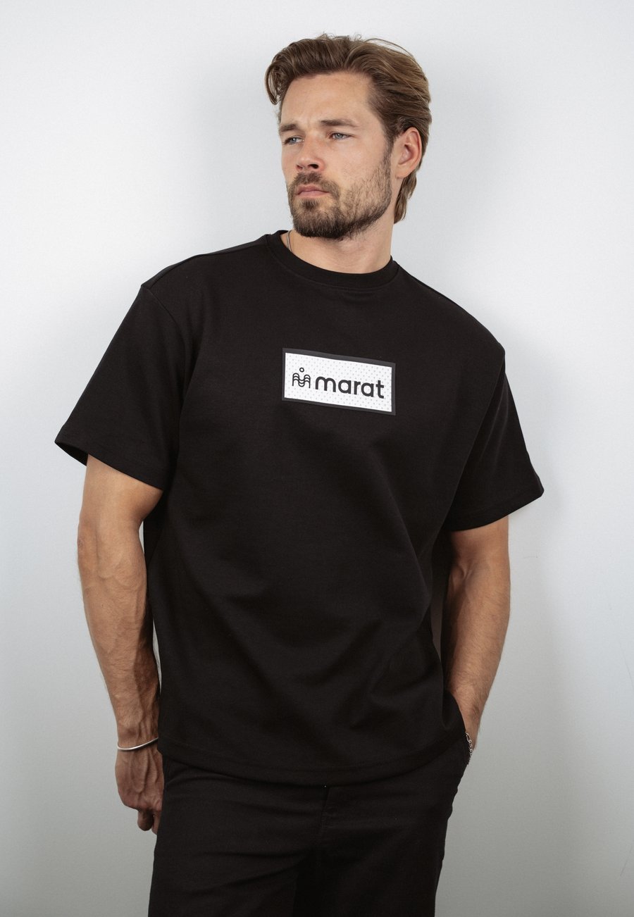 Футболка Marat LOGO UNISEX, Black, Черный, Футболка Marat LOGO UNISEX, Black
Футболка Marat LOGO UNISEX, Black, Черный, Футболка Marat LOGO UNISEX, Black