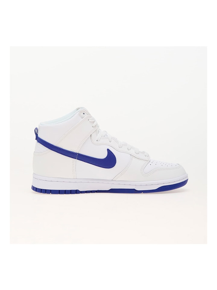 Кроссовки Dunk белого цвета Nike
Кроссовки Dunk белого цвета Nike