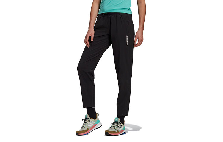 Брюки Hard Shell женские черные Adidas
Брюки Hard Shell женские черные Adidas