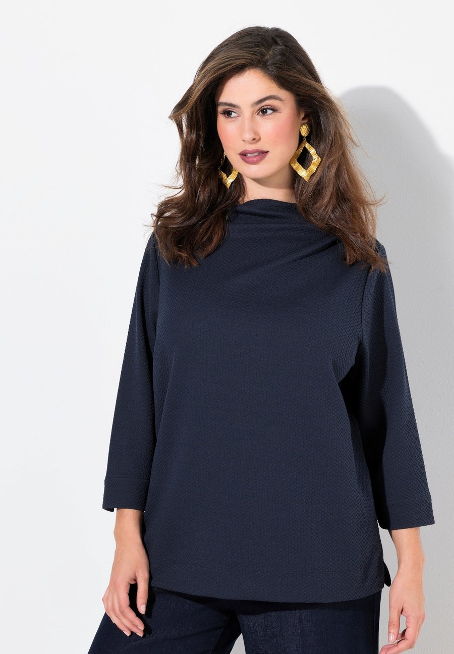 Толстовка Ulla Popken DRAPED TEXTURED, Marine/Dark Blue
Толстовка Ulla Popken DRAPED TEXTURED, Marine/Dark Blue
