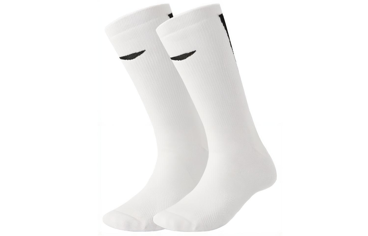 Мужские баскетбольные носки LINING
Мужские баскетбольные носки LINING