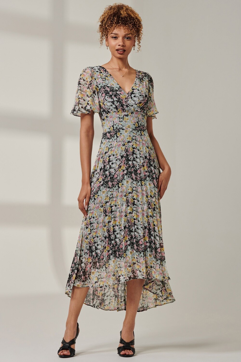 Платье макси Meagan с v образным вырезом из шифона Jolie Moi, черный
Платье макси Meagan с v образным вырезом из шифона Jolie Moi, черный