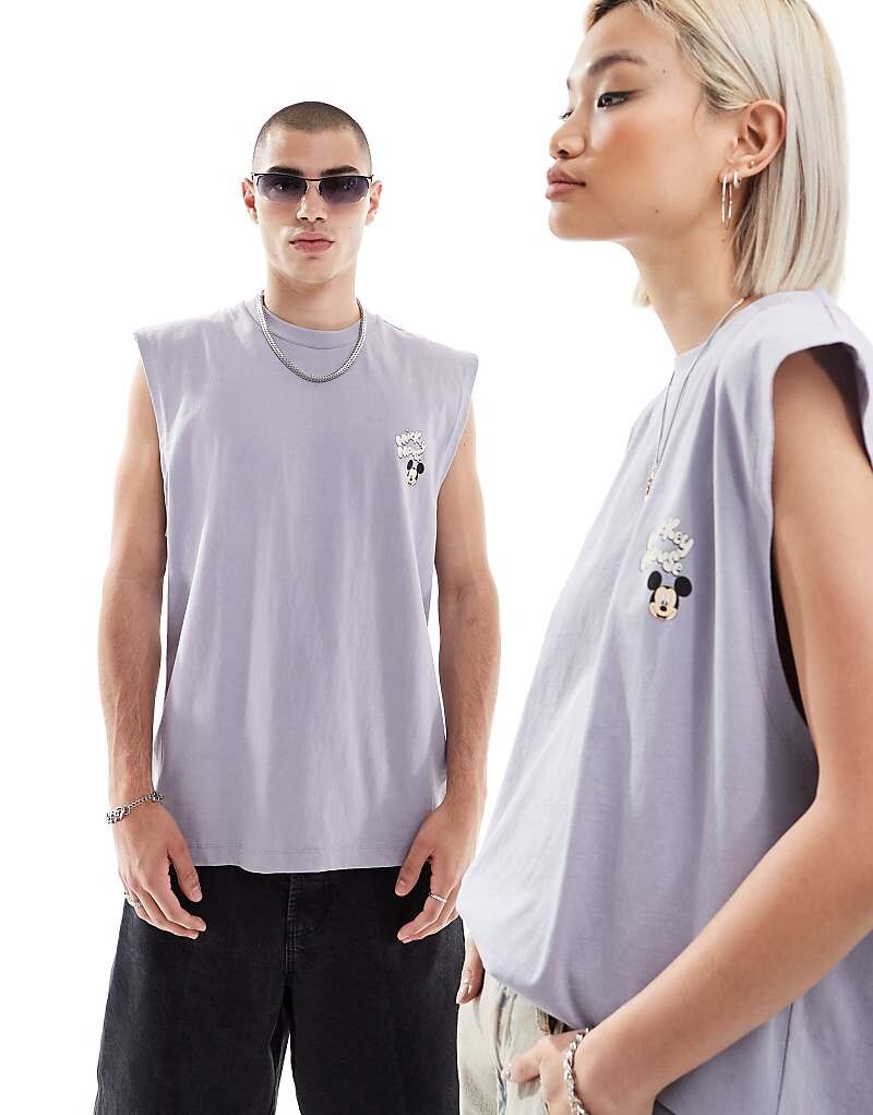 ASOS DESIGN Disney – Синяя футболка унисекс оверсайз с принтом Микки Мауса и эффектом стирания, часть комплекта
ASOS DESIGN Disney – Синяя футболка унисекс оверсайз с принтом Микки Мауса и эффектом стирания, часть комплекта
