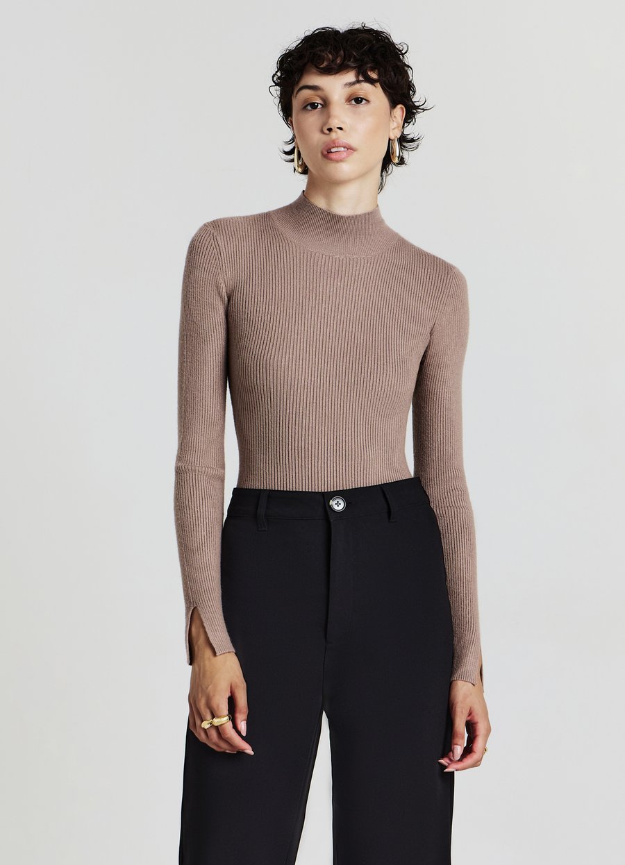 Блуза Calliope Blouse, Fango Chiaro/Beige
Блуза Calliope Blouse, Fango Chiaro/Beige