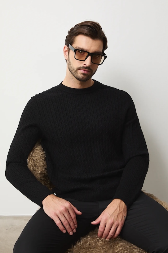 Свитер Medicine, черный
Свитер Medicine, черный