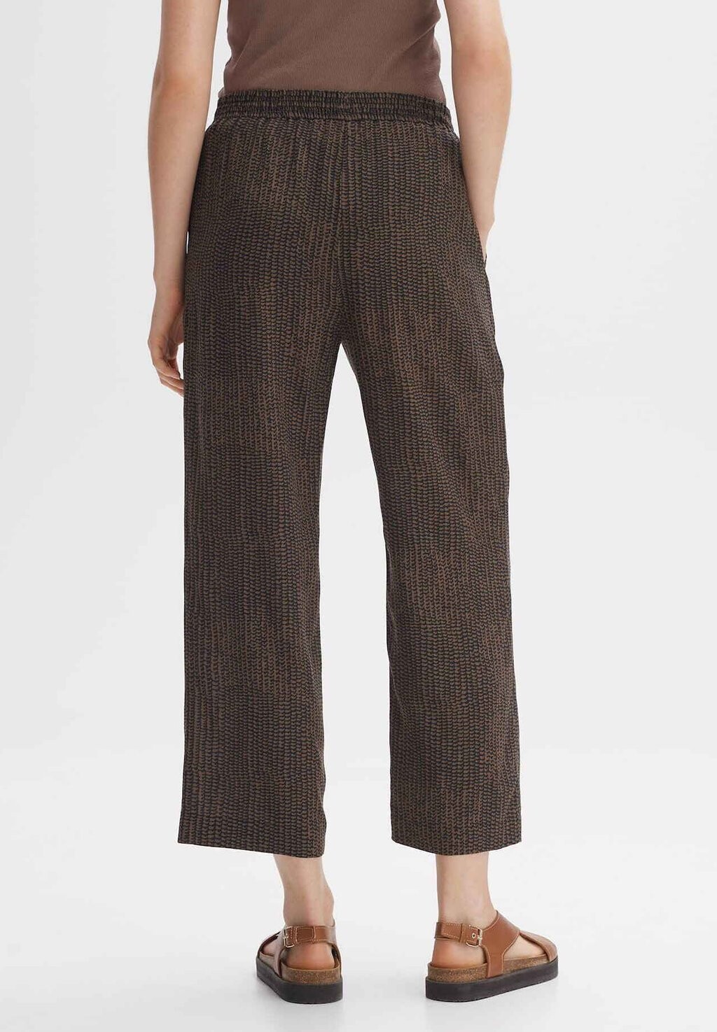 Ткань брюк Mahola Desert Opus, коричневый
Ткань брюк Mahola Desert Opus, коричневый