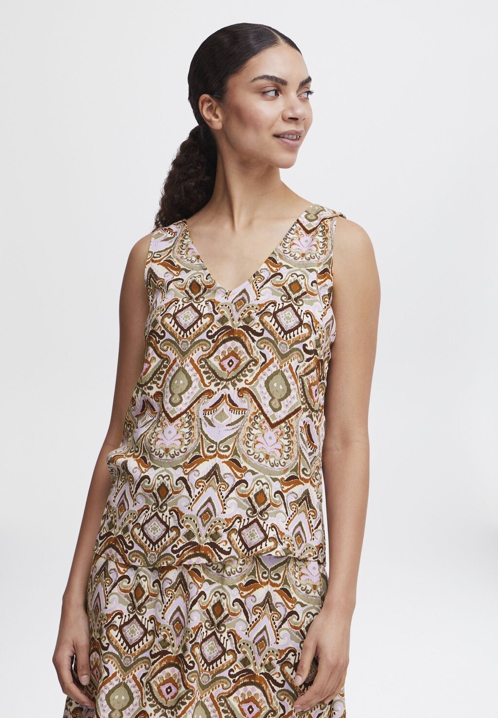 Блузка b.young, цвет aloe boho mix
Блузка b.young, цвет aloe boho mix