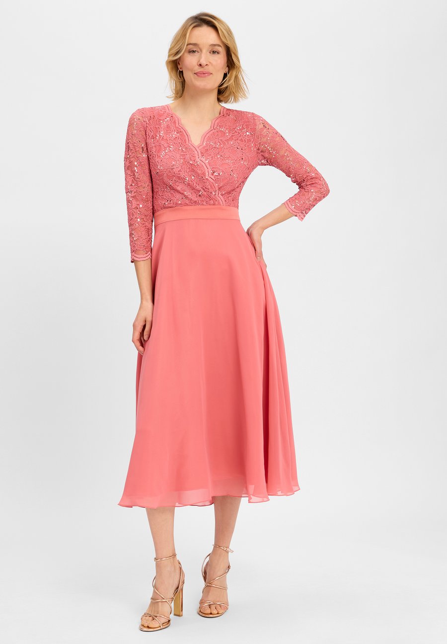 Платье Swing Swing, Altrosa/Light Pink
Платье Swing Swing, Altrosa/Light Pink