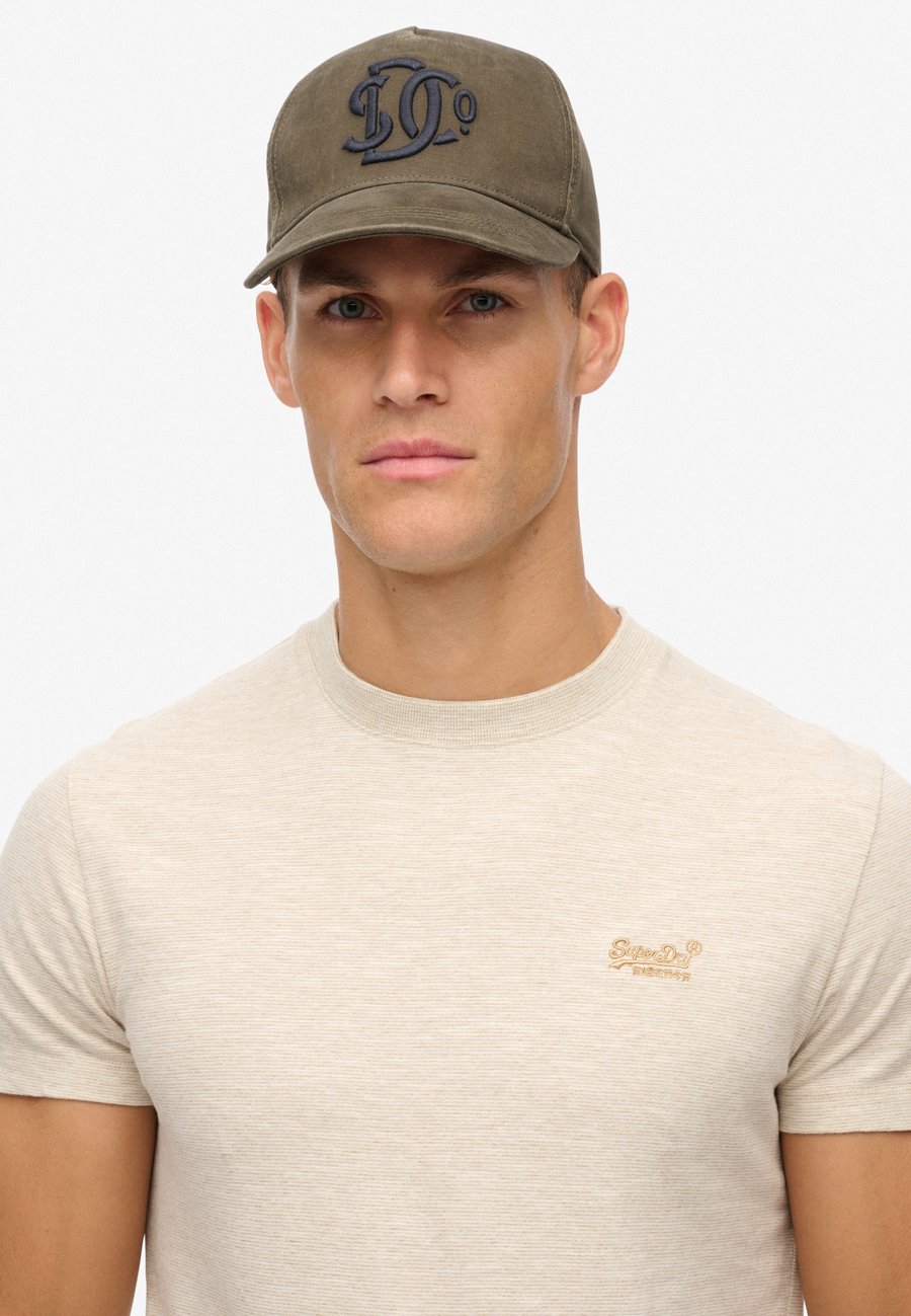 Бейсболка Superdry & Co Cap, Khaki
Бейсболка Superdry & Co Cap, Khaki