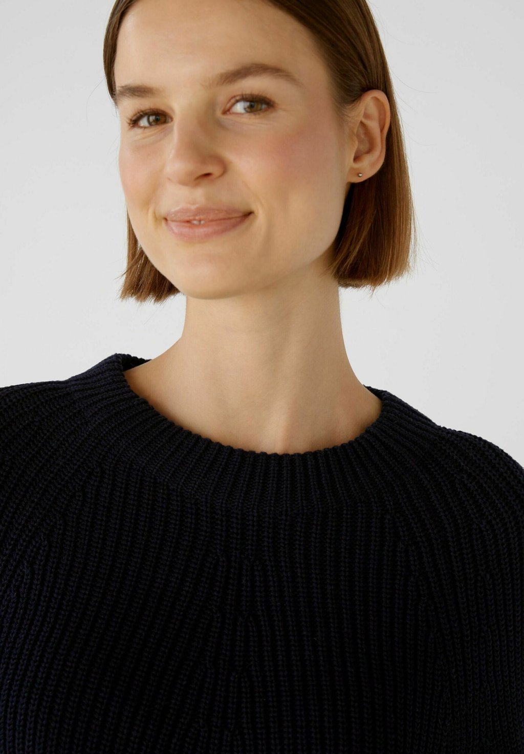 Джемпер RUBI Oui, темно-синий
Джемпер RUBI Oui, темно-синий