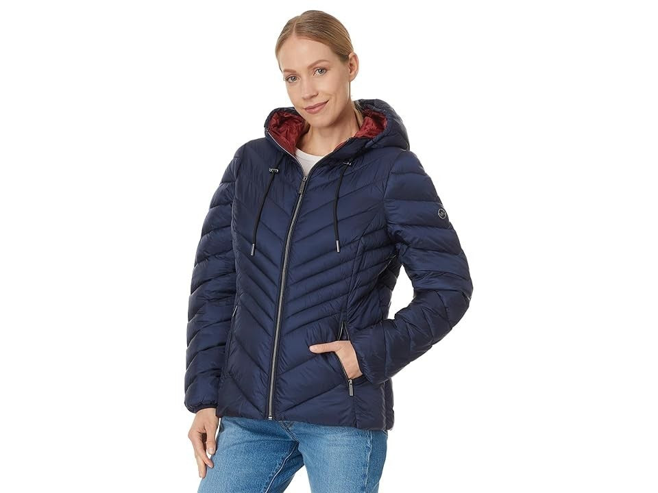 Michael Kors Пальто женское полуприлегающее синее молния
Michael Kors Пальто женское полуприлегающее синее молния